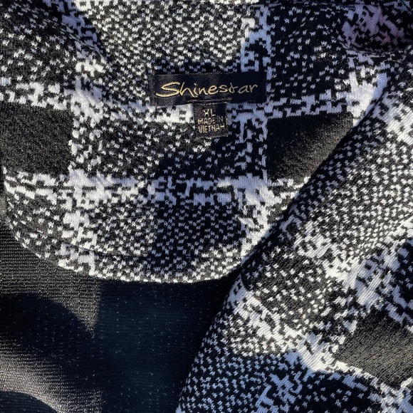 NWOT Shinestar Long Plaid Shawl Collar Wrap Coat - Picture 3 of 3